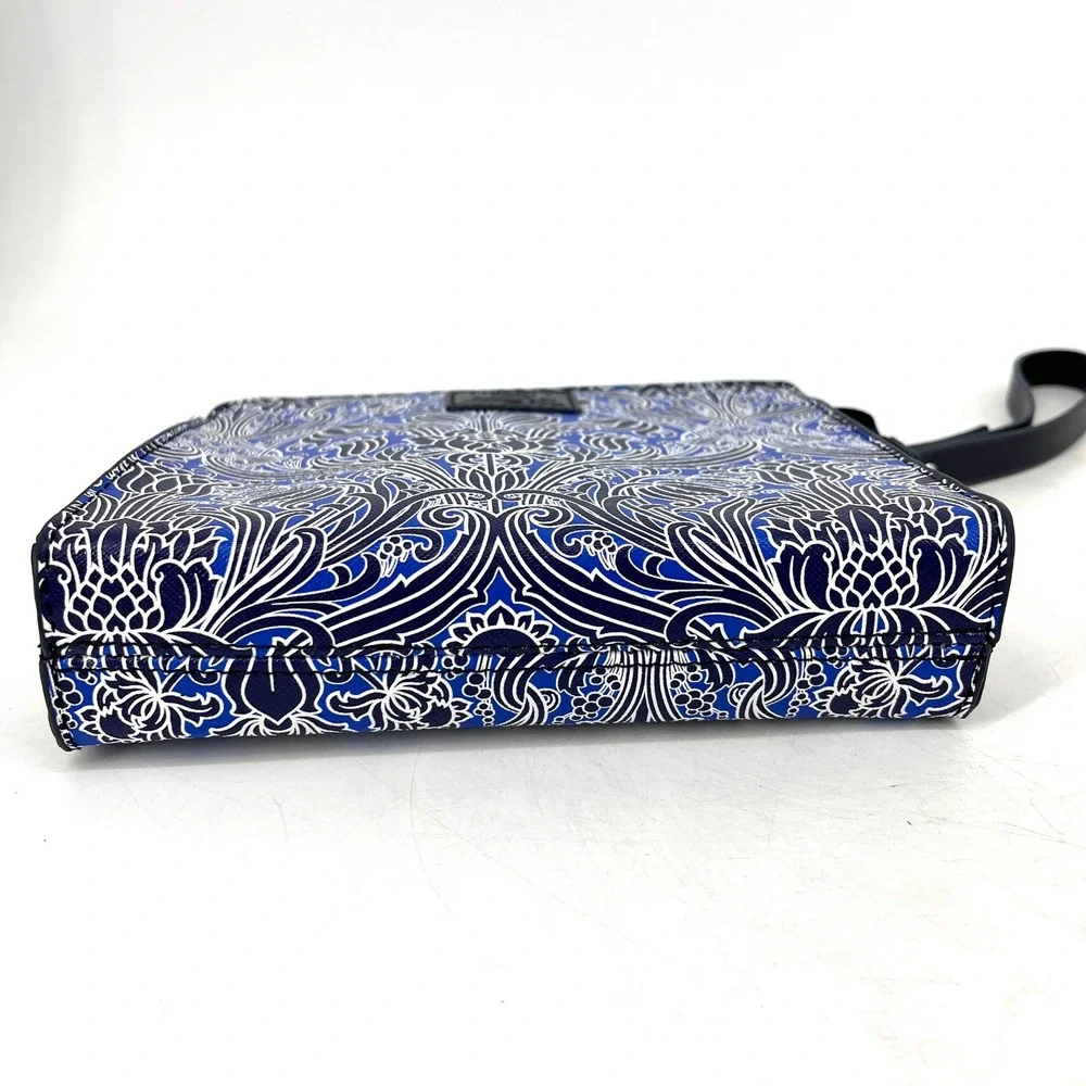 Liberty London Floral Wristlet Pouch Blue White Designer‎ Cosmetic Travel